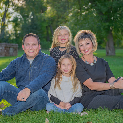 Brooke Stiehl : Sales & Marketing